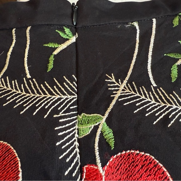 Anthropologie Eva Franco Embroidered Floral Skirt- Size 6 - Picture 4 of 10
